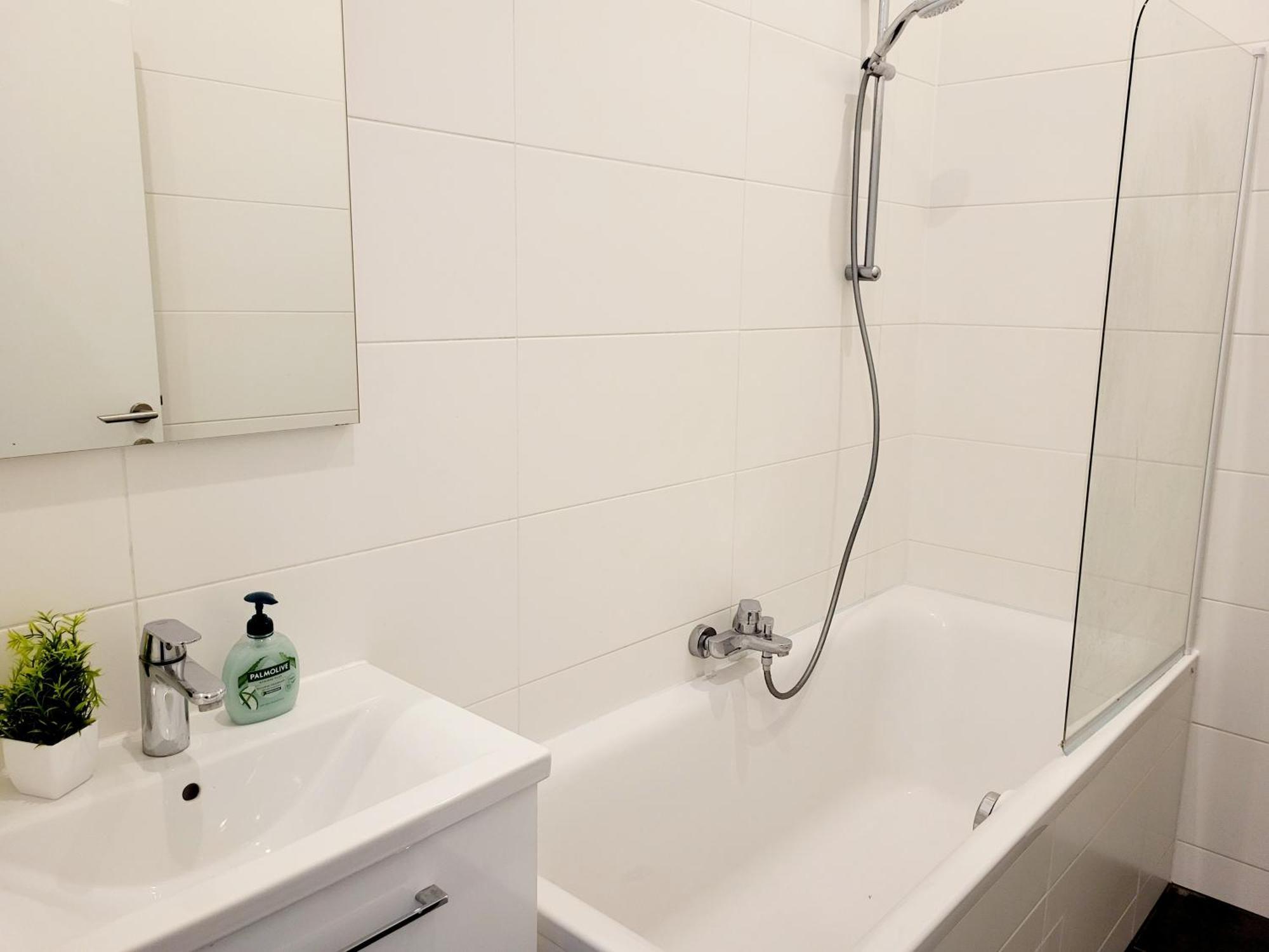 Floridsdorfer Apartment - Free Highspeed-Internet Відень Екстер'єр фото