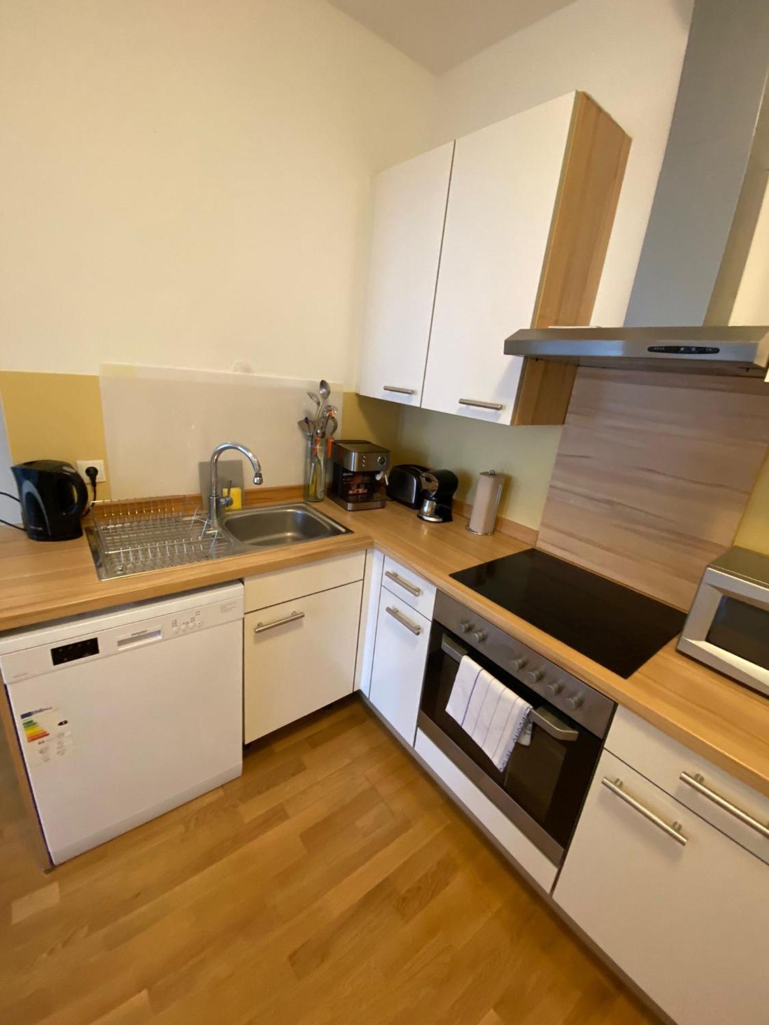 Floridsdorfer Apartment - Free Highspeed-Internet Відень Екстер'єр фото